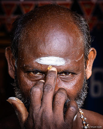 Applying a Forehead Mark